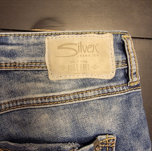 Silver Jean's distressed high-rise shorts - Picture 6 of 6